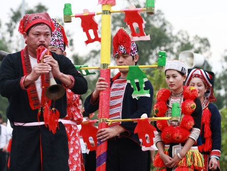 Công ty TNHH TM&DV Hoàng Long